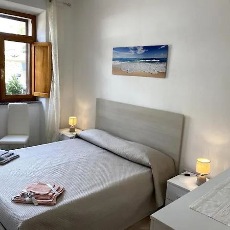 La Perla Casa Iside Con 2 Camere, Giardino Privato