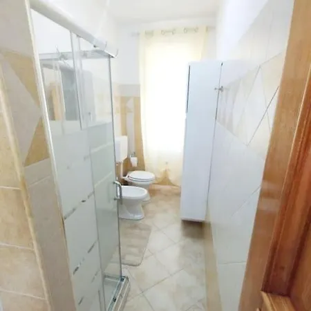 La Perla Casa Iside Con 2 Camere, Giardino Privato