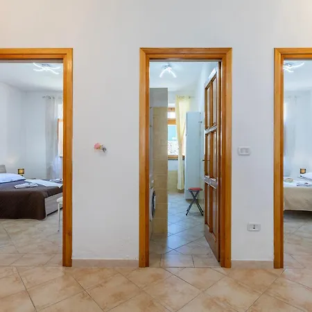 La Perla Casa Iside *