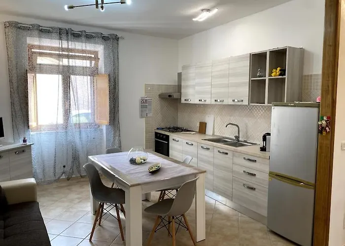 La Perla Casa Iside Con 2 Camere, Giardino Privato Apartman Nulvi